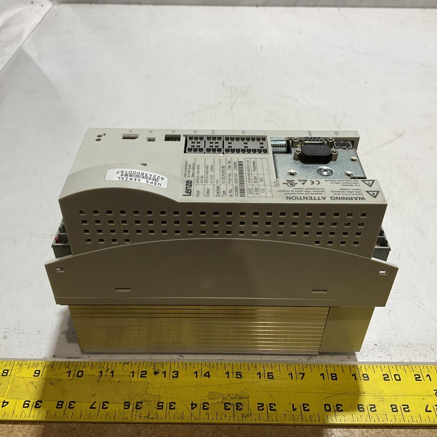 LENZE  ECSEA008C4B  VARIABLE FREQUENCY  DRIVES U3S