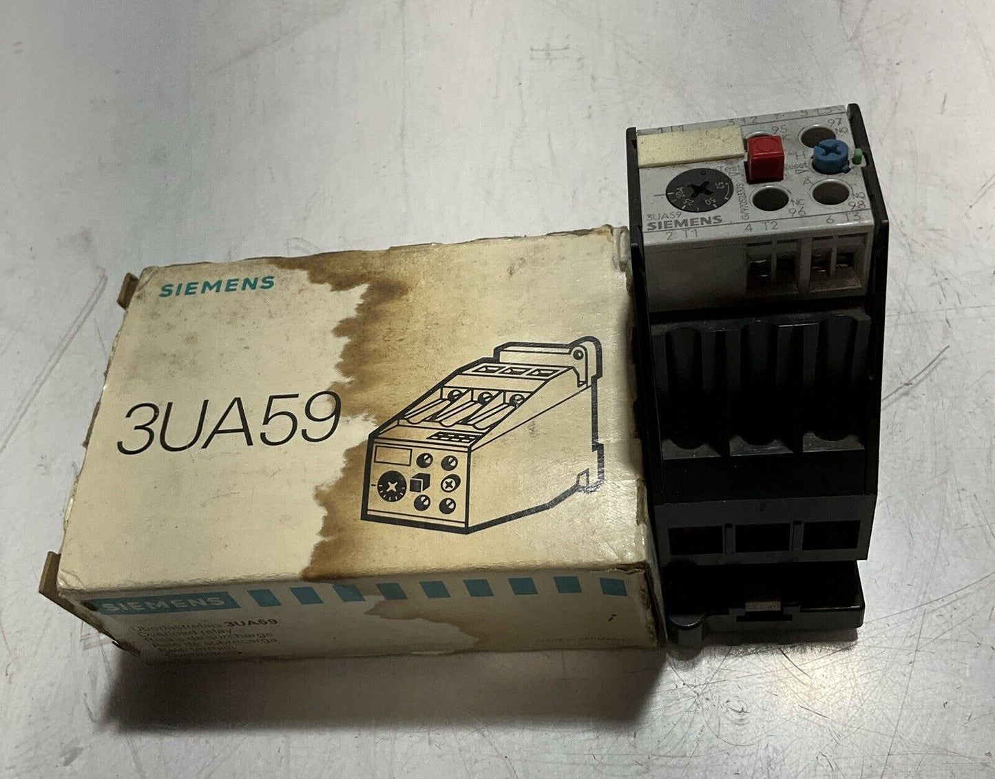 SIEMENS 3UA59 00-2D OVERLOAD RELAY 600VAC N3M