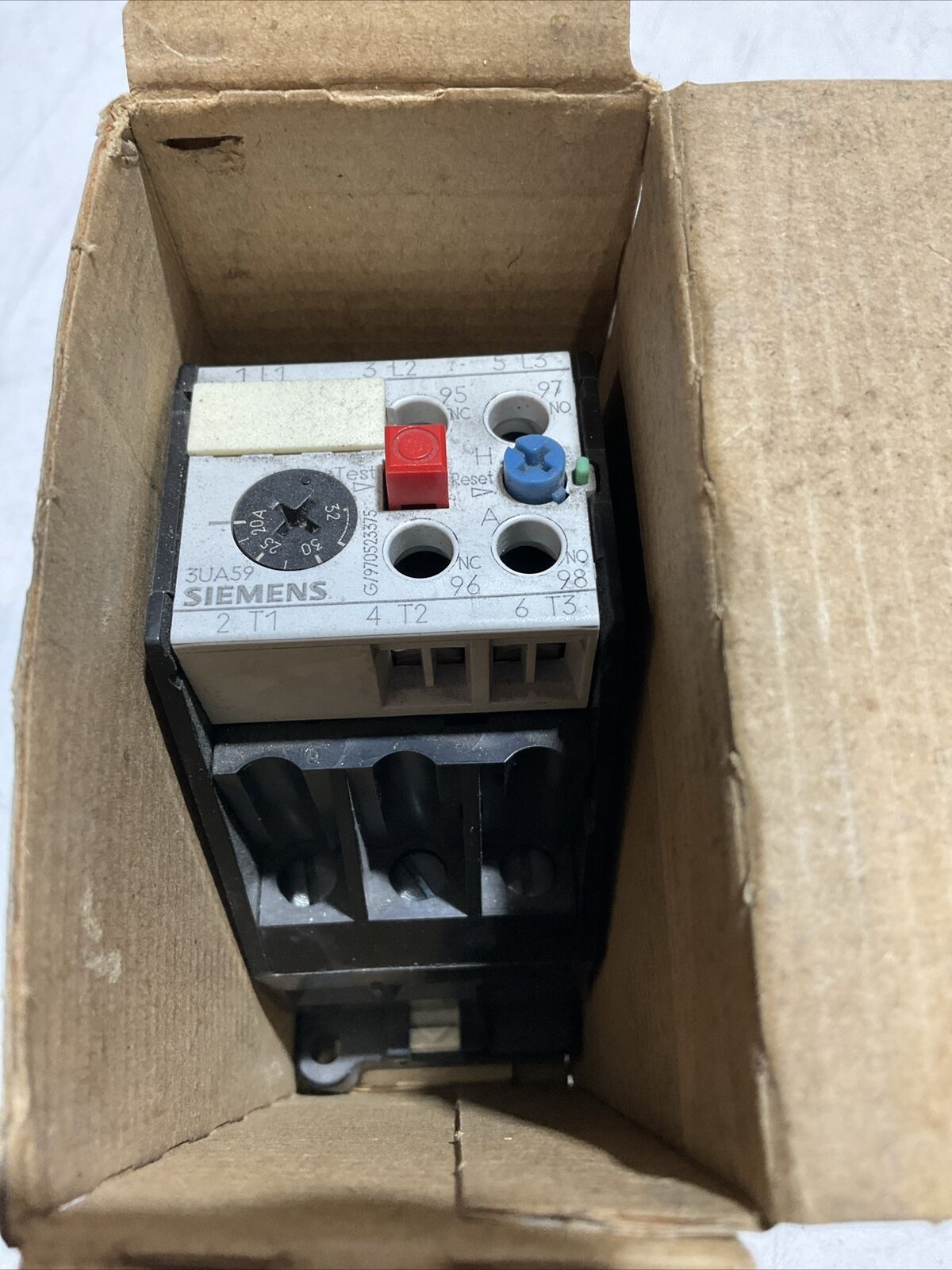 SIEMENS 3UA59 00-2D OVERLOAD RELAY 600VAC N3M