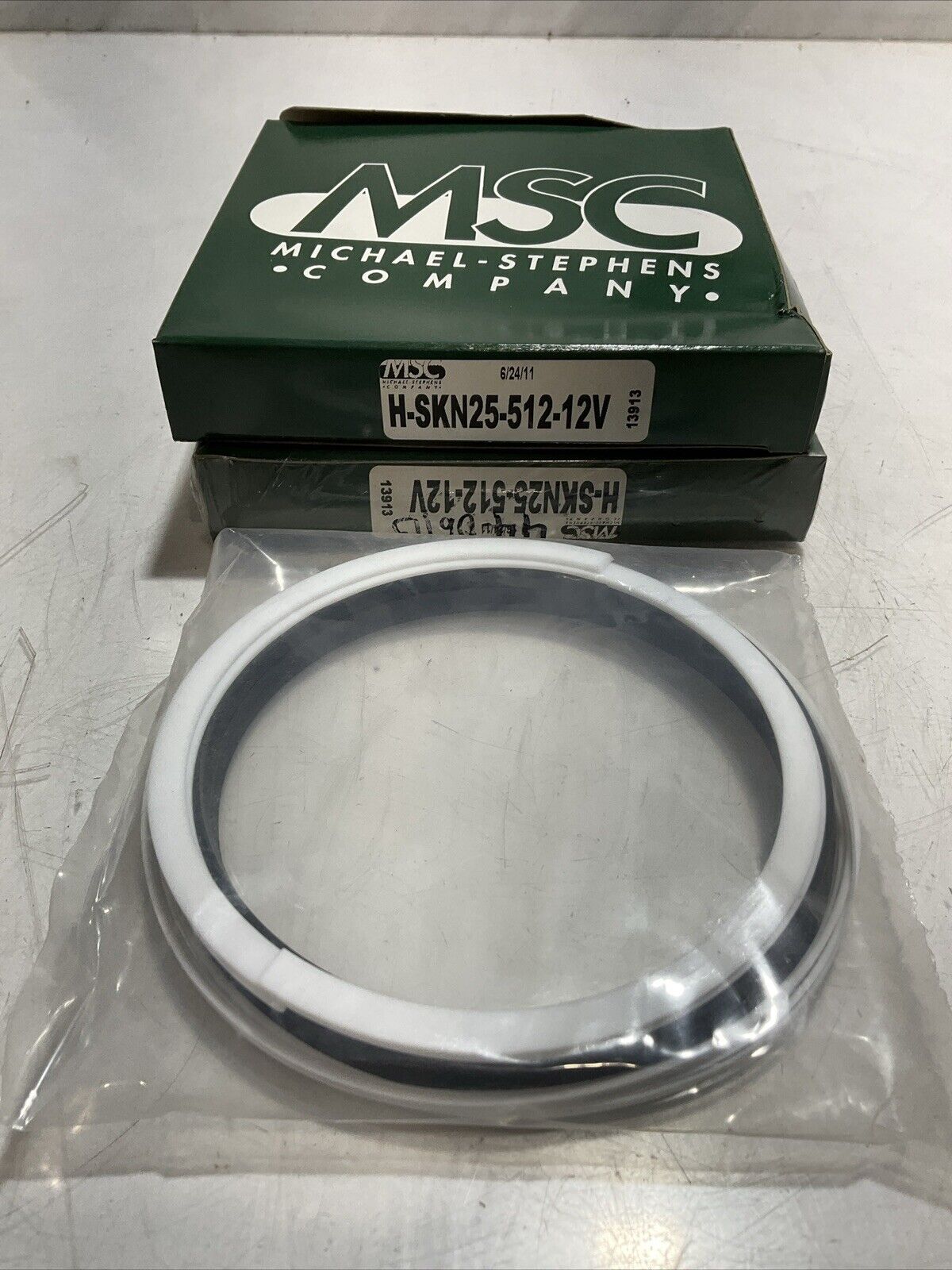 MSC  H-SKN25-512-12V  CYLINDER SEAL KIT  LOT OF 2 N3M