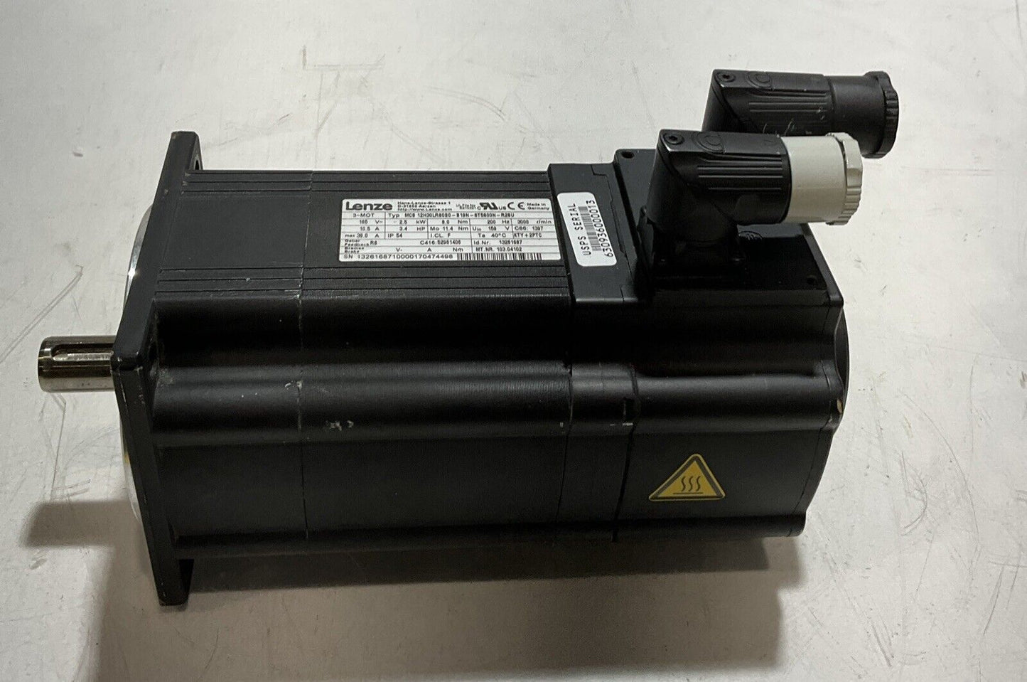 LENZE  MCS12H30LRS0B0-B19N-ST5800N-R2SU SERVO MOTOR  U3S