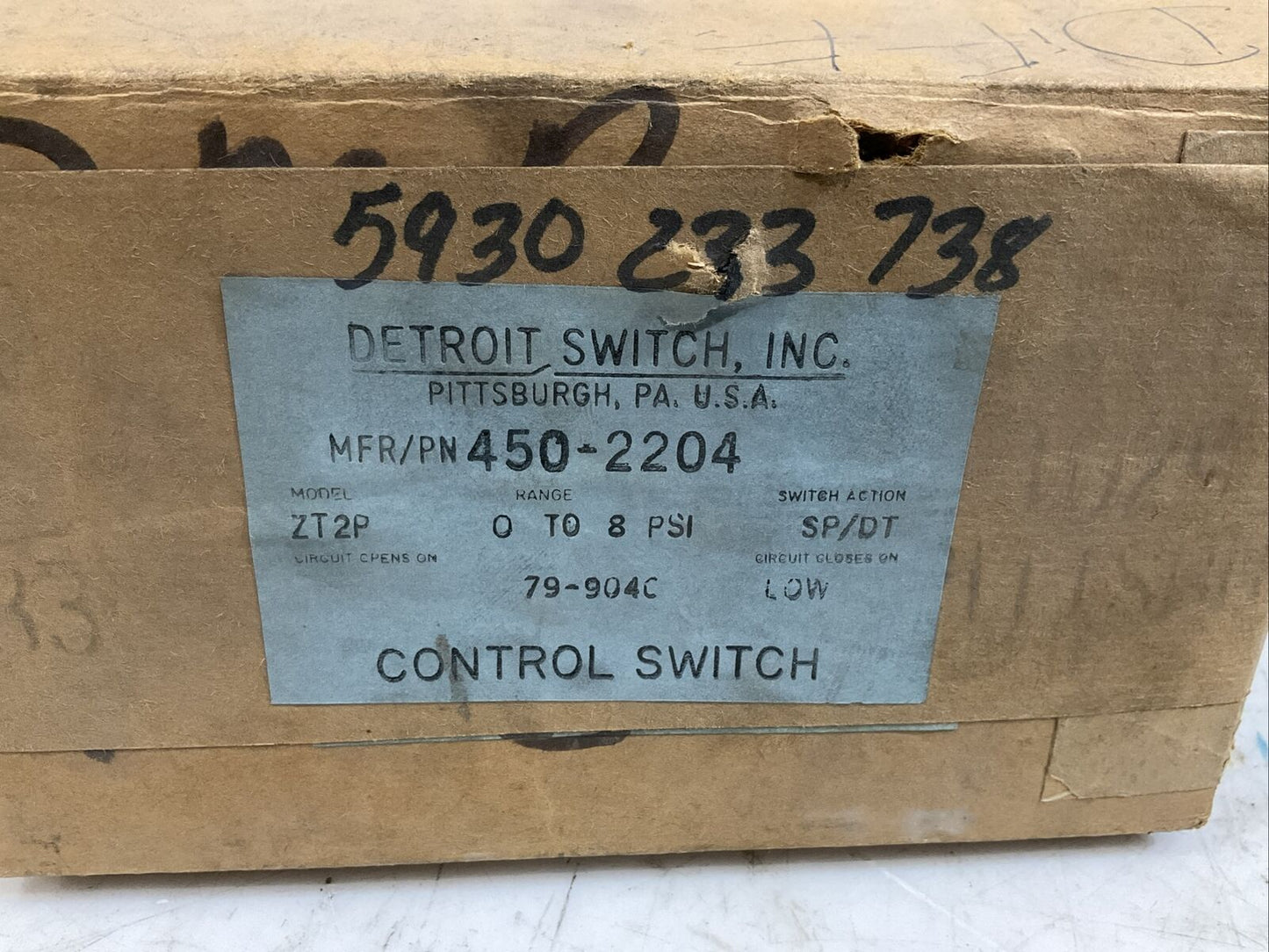DETROIT 4502204 450 ZT 2P ALARM / SUPERVISORY PRESSURE SWITCH 8 PSI 373