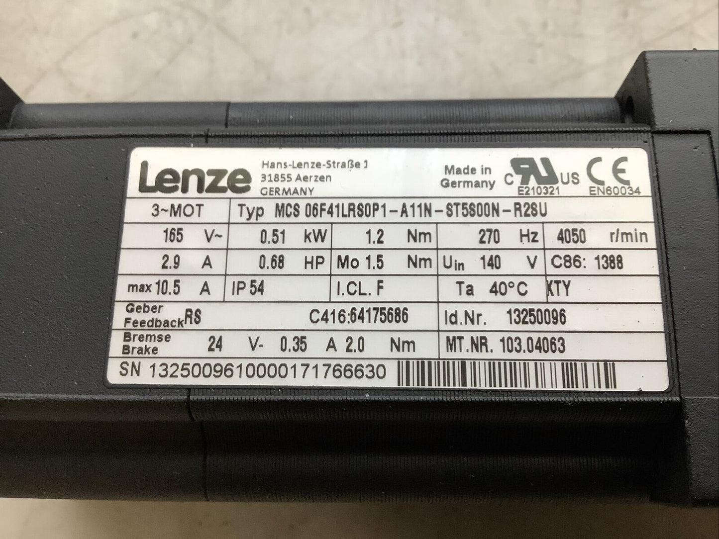 LENZE MCS 06F41LRS0P1-A11N-ST5S00N-R2SU SERVO MOTOR 4050RPM 165V 0.68HP U3S