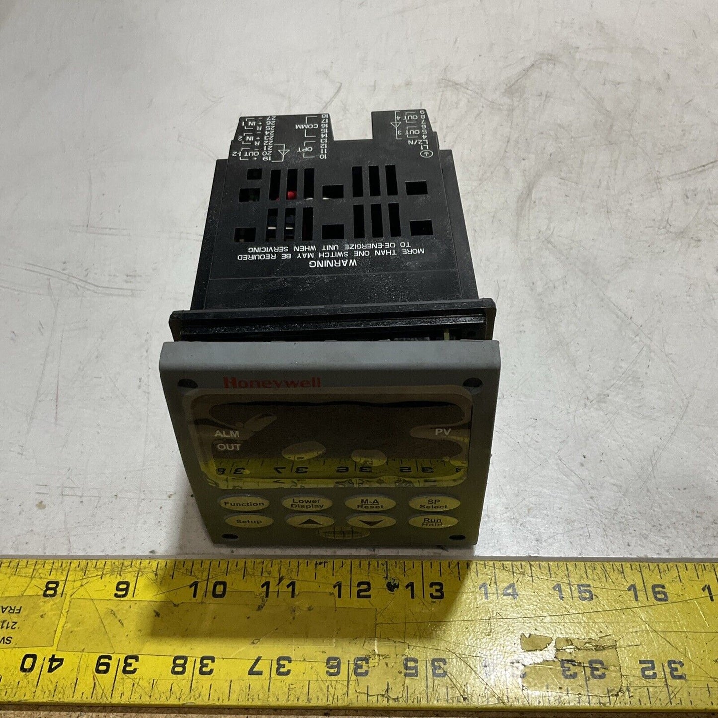 HONEYWELL UDC2500 DC2500-E0-0l00-100-10000-000 CONTROLLER  50-60Hz 18AV 90-2 N3M