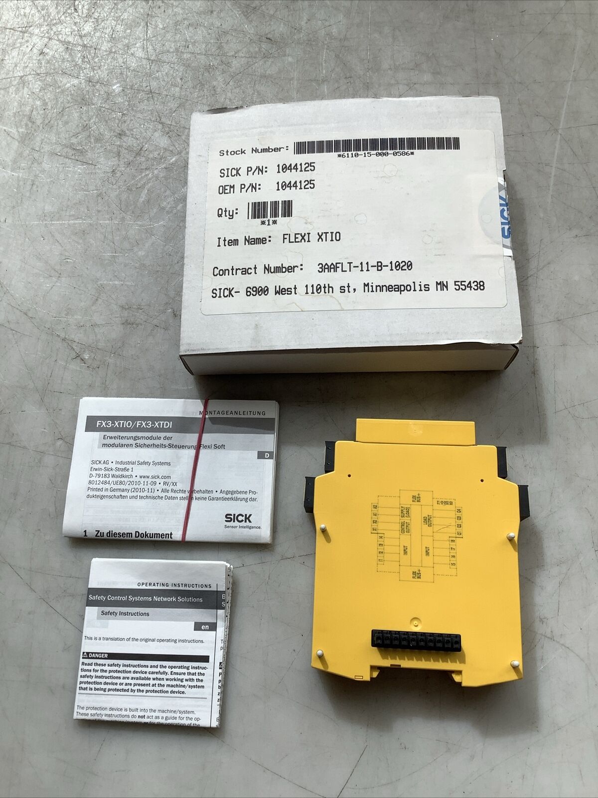 SICK FX3-XTIO84002 1044125 SAFETY RELAY U3S