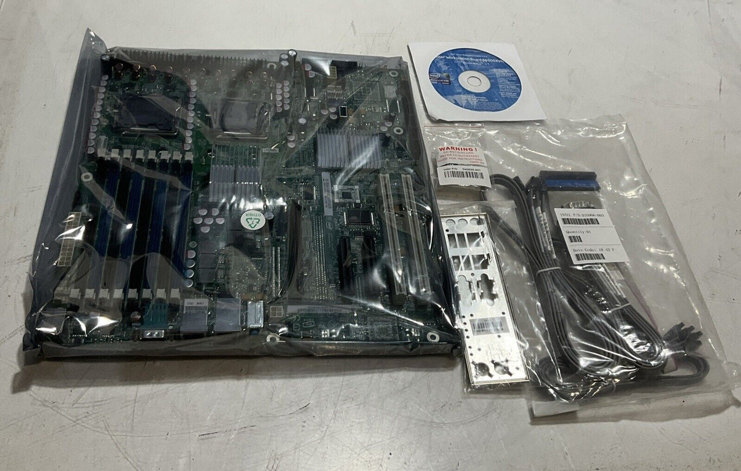 INTEL  S5000XVN MOTHERBOARD FOR MULTI-CORE INTEL  XEON DUAL CORE  PROCESSOR  U3S