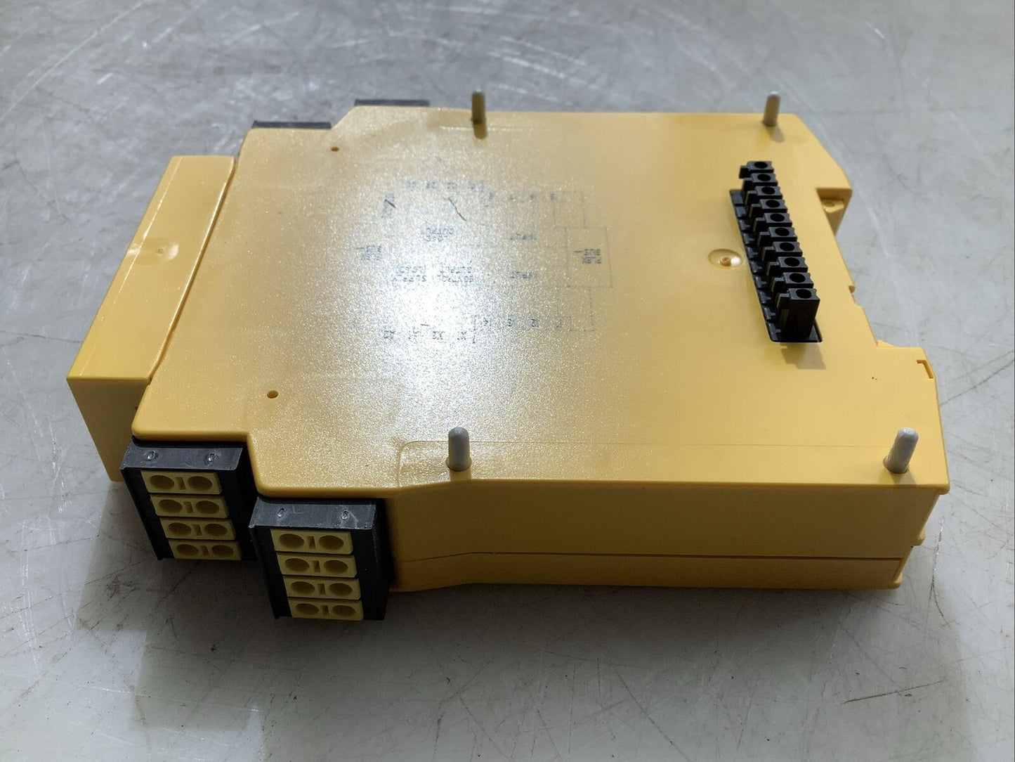 SICK FX3-XTIO84002 1044125 SAFETY RELAY U3S