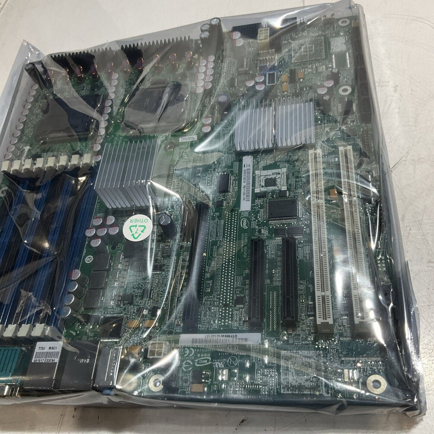 INTEL  S5000XVN MOTHERBOARD FOR MULTI-CORE INTEL  XEON DUAL CORE  PROCESSOR  U3S