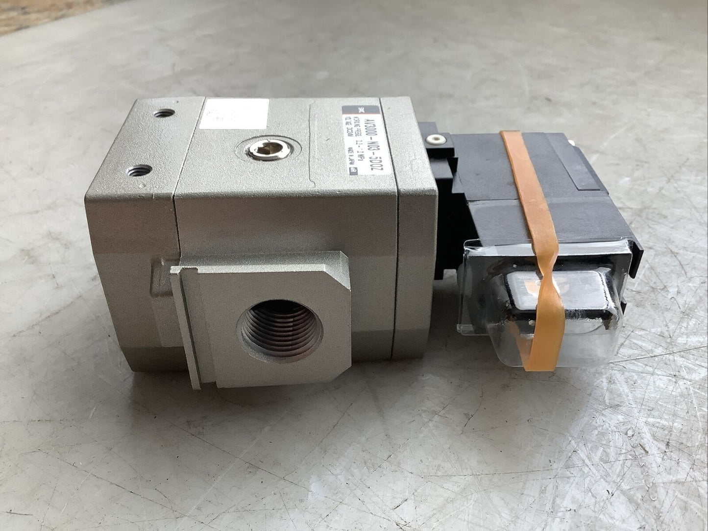 SMC AV3000-N03G-5DOZ SOFT START UP VALVE 3/8IN U3S
