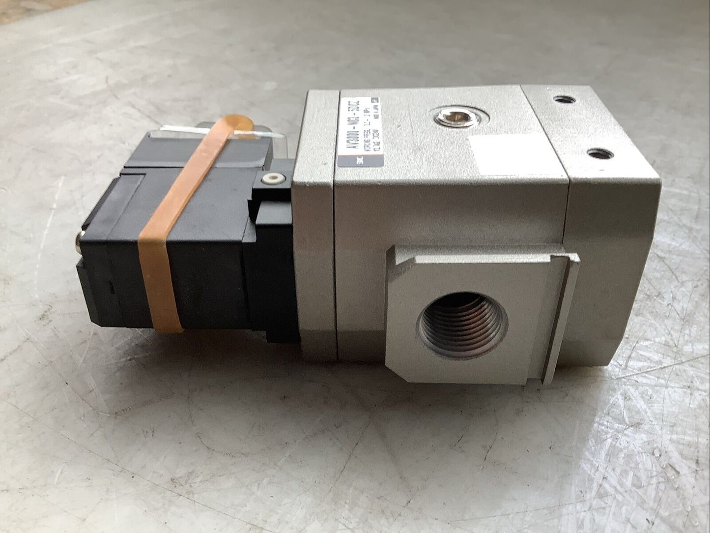 SMC AV3000-N03G-5DOZ SOFT START UP VALVE 3/8IN U3S