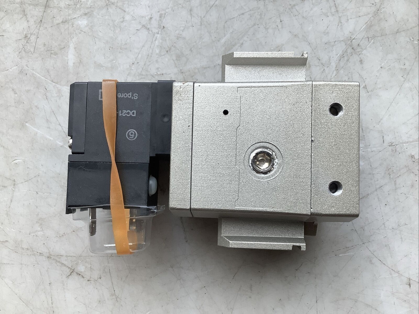 SMC AV3000-N03G-5DOZ SOFT START UP VALVE 3/8IN U3S