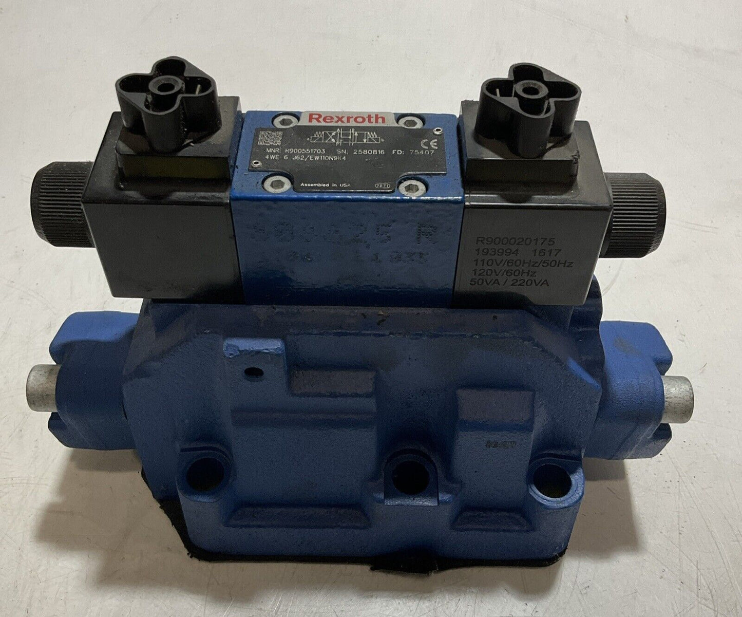 REXROTH R900551703 - R900912919 SOLENOID ACTUATED DIRECTIONAL SPOOL VALVE N3M