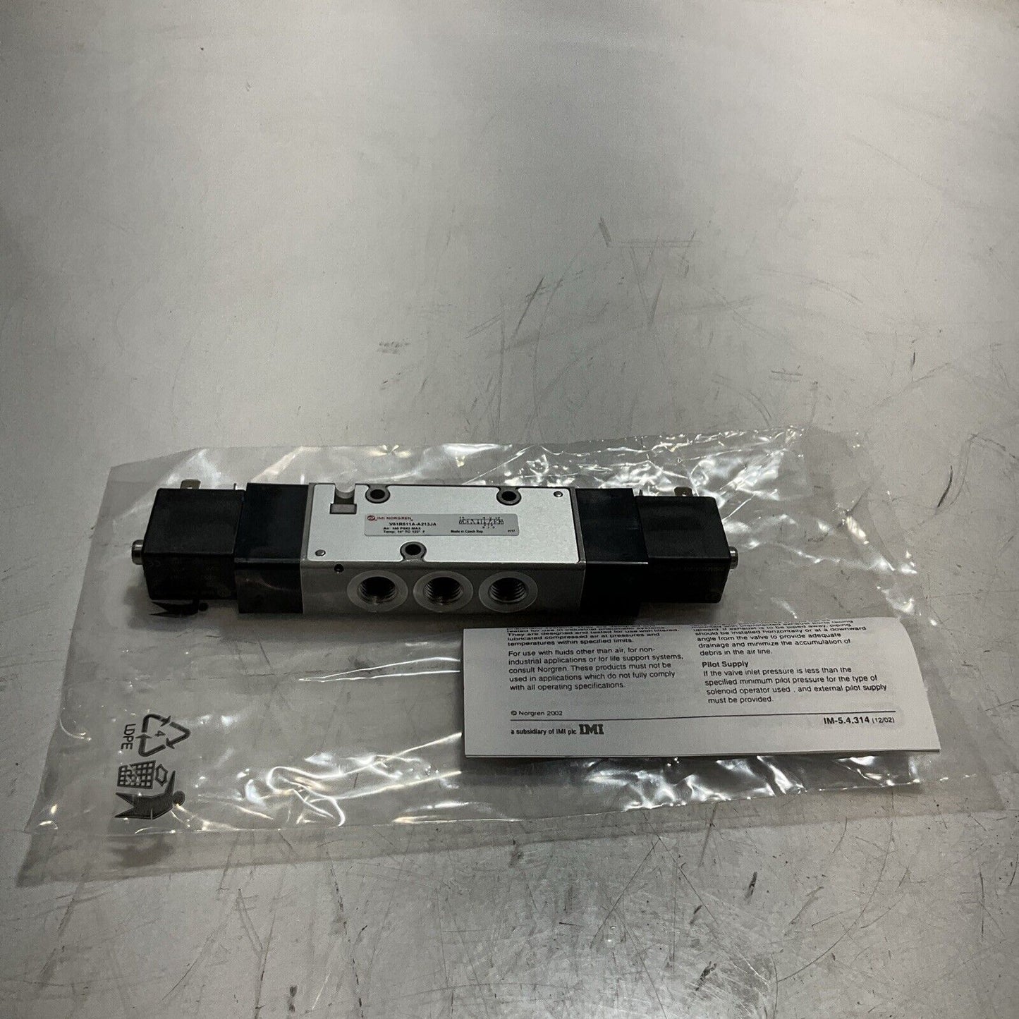 IMI NORGREN  V61R511A-A213JA  PORT  SOLENOID VALVE  LOT OF 4 U3S