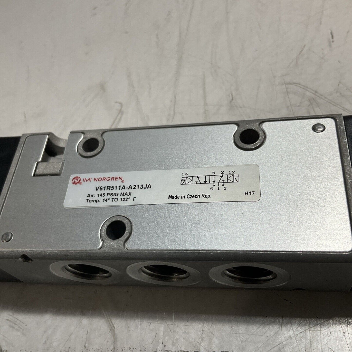IMI NORGREN  V61R511A-A213JA  PORT  SOLENOID VALVE  LOT OF 4 U3S