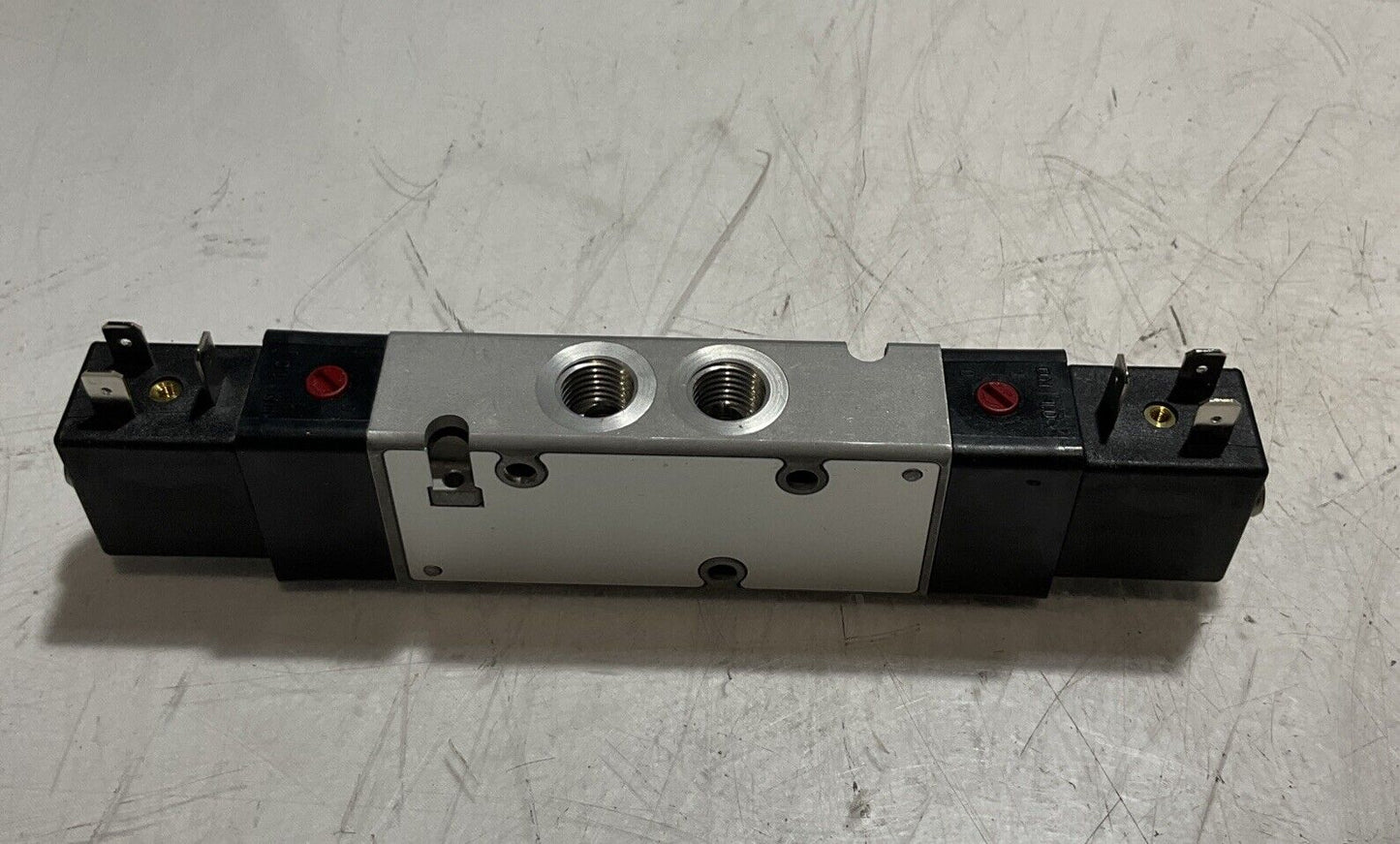 IMI NORGREN  V61R511A-A213JA  PORT  SOLENOID VALVE  LOT OF 4 U3S