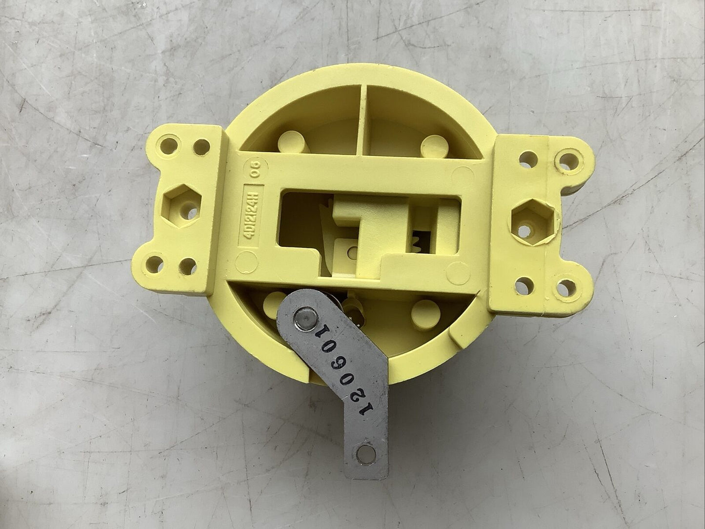 EATON HRGCC3S YELLOW SHROUDED ROTARY HANDLE FOR BREAKER SWITCH U3S