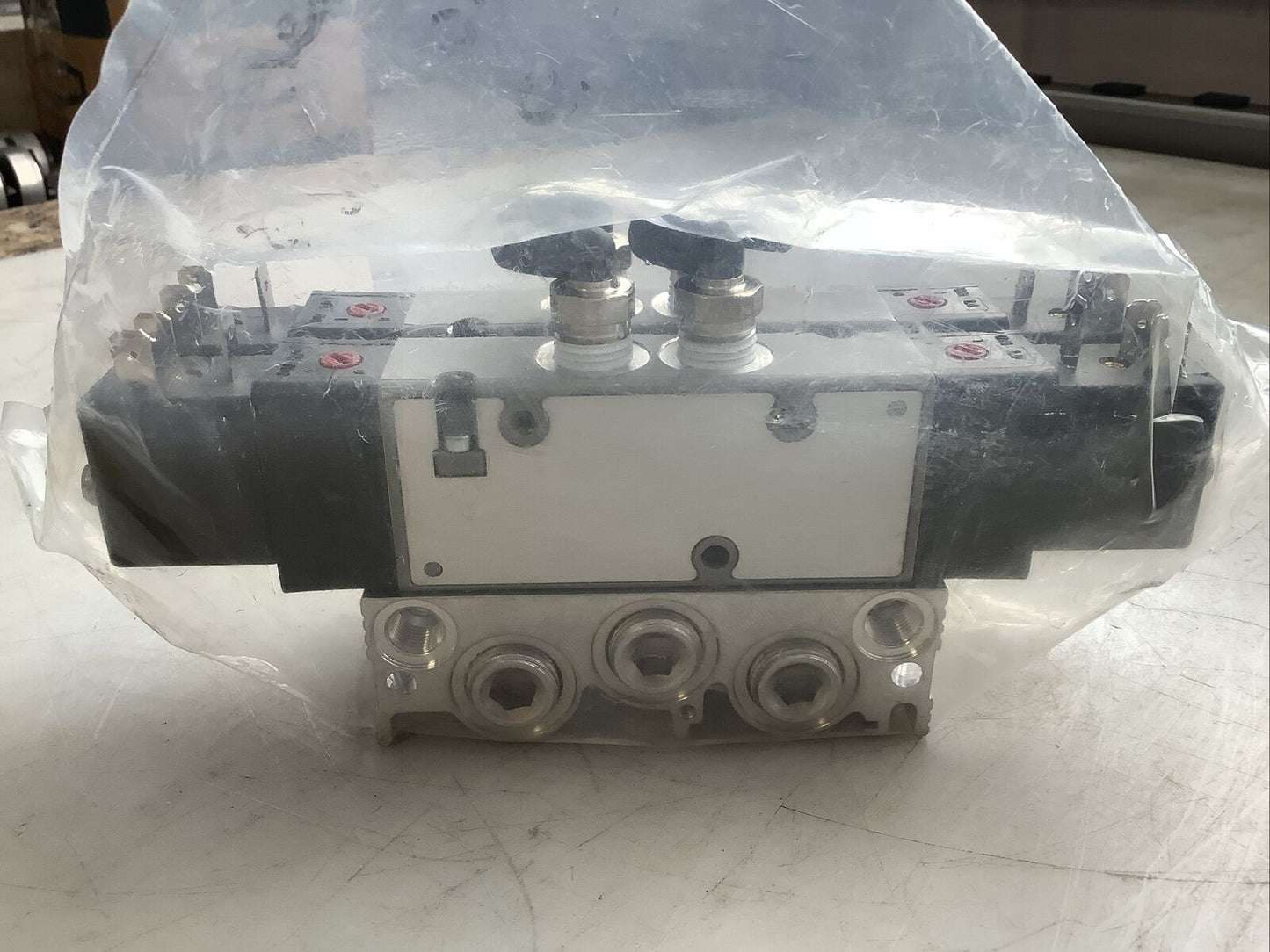 IMI NORGREN V61R511A-A213JA SOLENOID VALVE MANIFOLD ASSEMBLY U3S