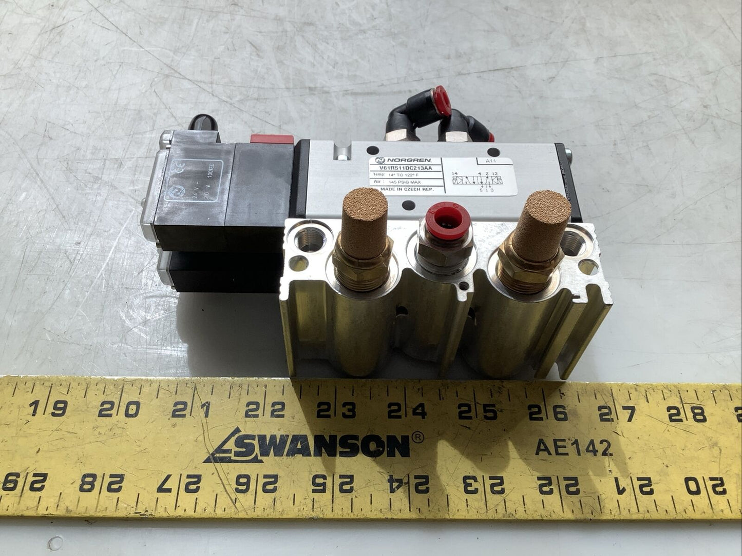 NORGREN V61R511DC213AA SOLENOID VALVE PAIR MANIFOLD 145PSIG U3S
