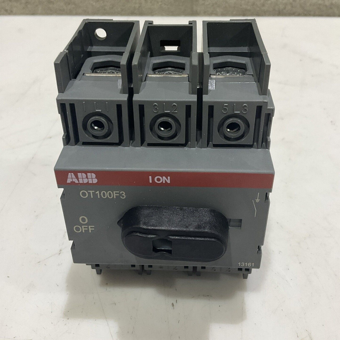 ABB 1SCA105004R1001 OT100F3 DISCONNECTOR SWITCH 100A U3S