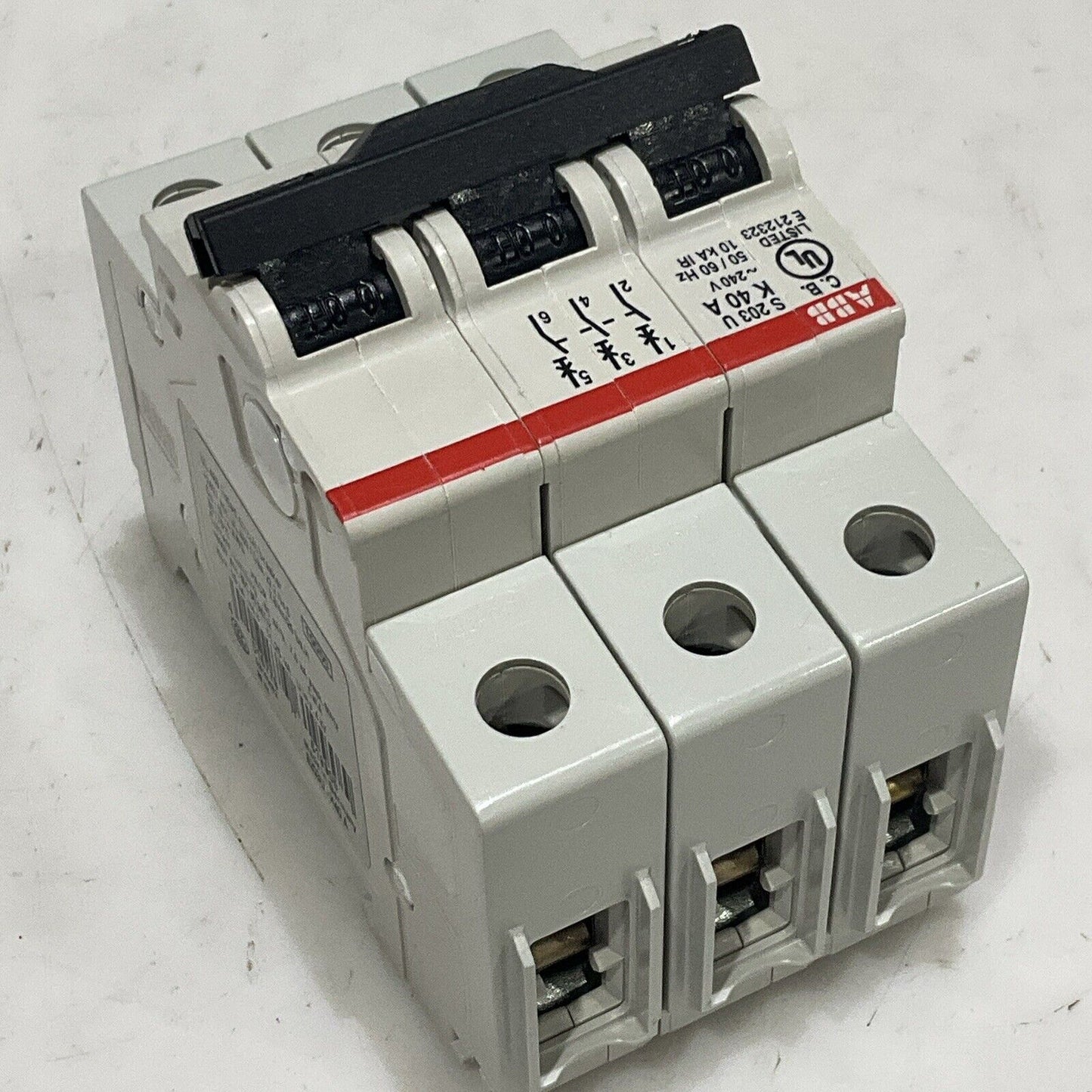 ABB S 203 U K 40 A S203U-K40A MINI CIRCUIT BREAKER 50/60 HZ 240V 40A 3 P U3S