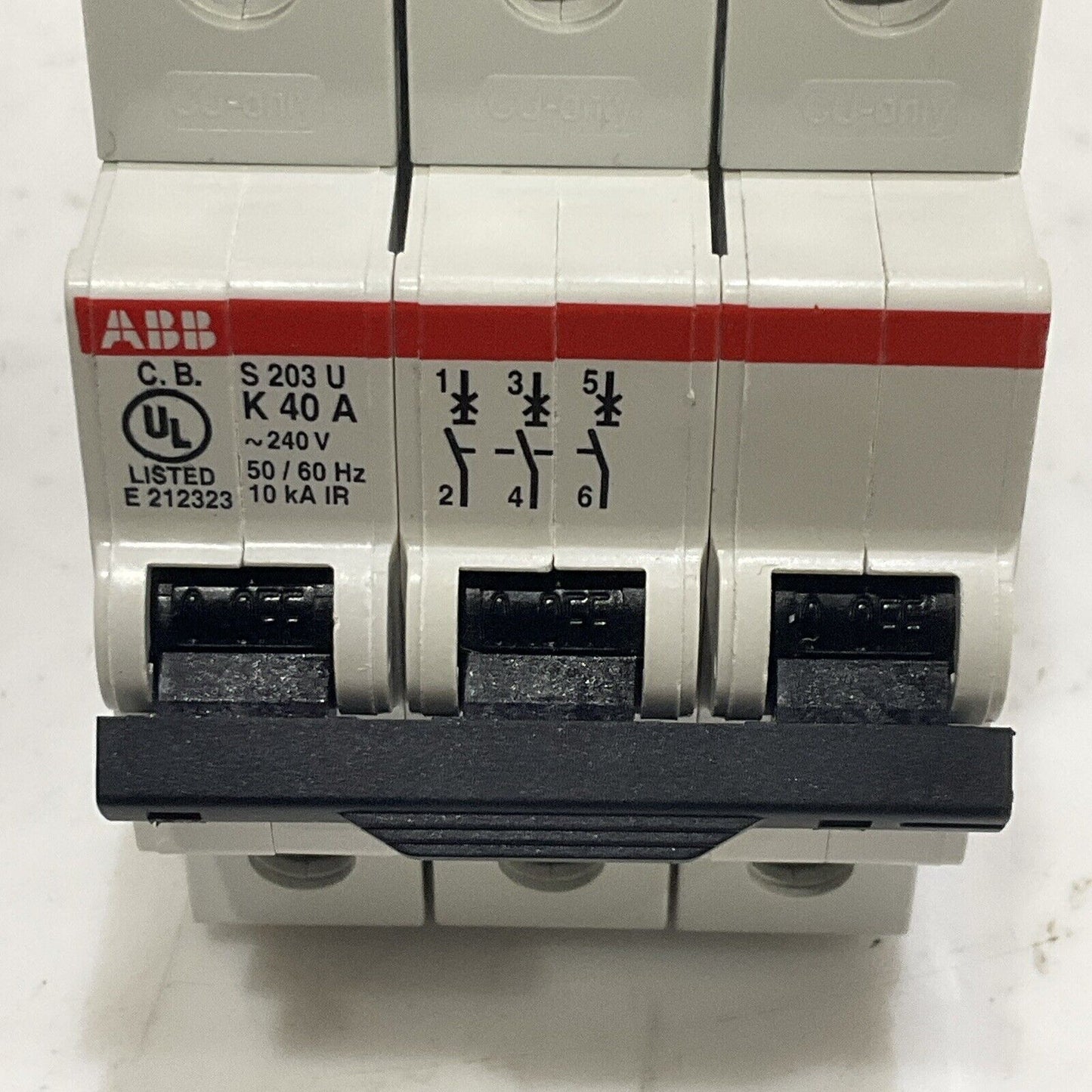 ABB S 203 U K 40 A S203U-K40A MINI CIRCUIT BREAKER 50/60 HZ 240V 40A 3 P U3S