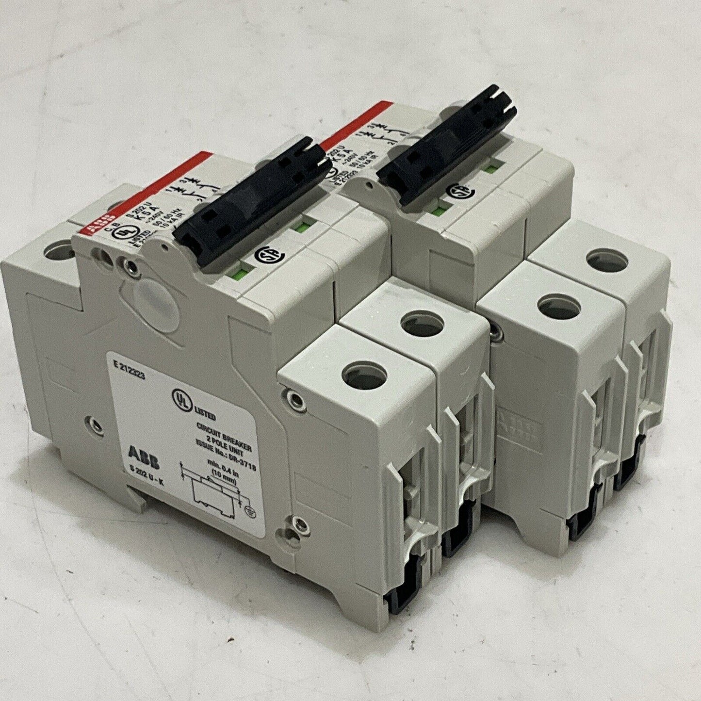 ABB C.B. S 202 U K 5 A CIRCUIT BREAKER 240V 50/60HZ LOT OF 2 U3S