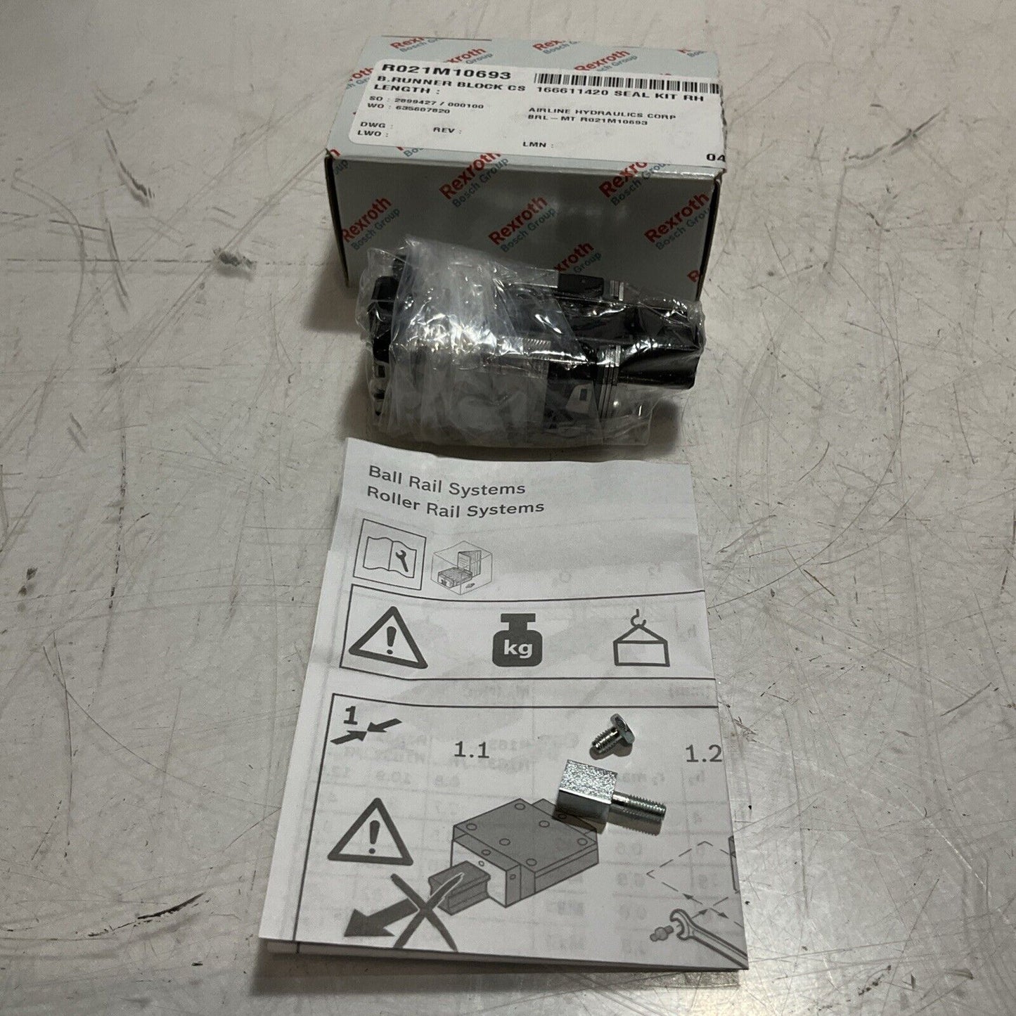 REXROTH  R021M10693  BLOCK  RUNNER SEAL KIT  LOT OF  2 U3S