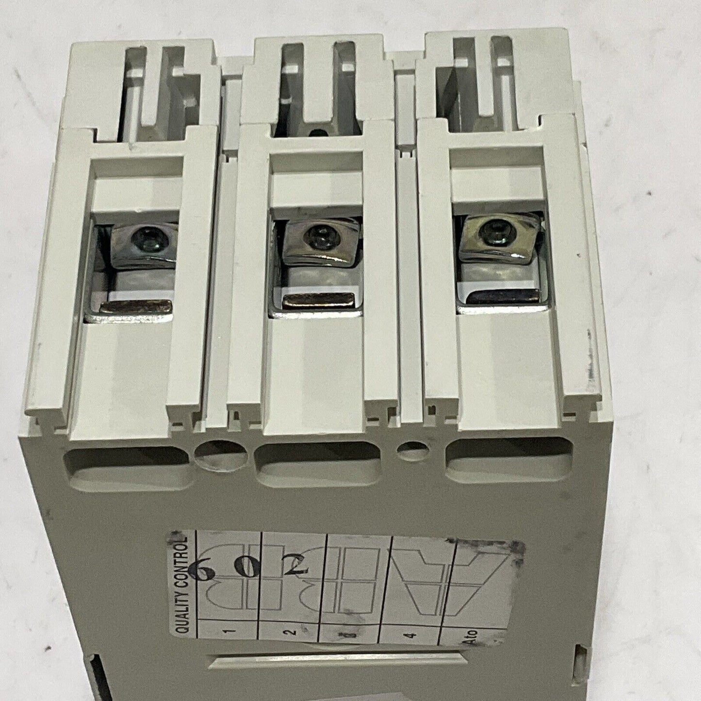 ABB SACE T1N040TL TMAX T1N CIRCUIT BREAKER 40A 3 P 480 VAC TYPE T1N U3S