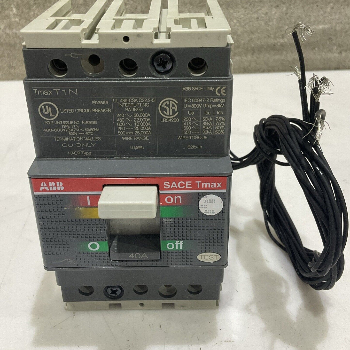 ABB T1N04TLA TMAX T1N CIRCUIT BREAKER 40A 3P 50/60HZ TYPE T1N U3S