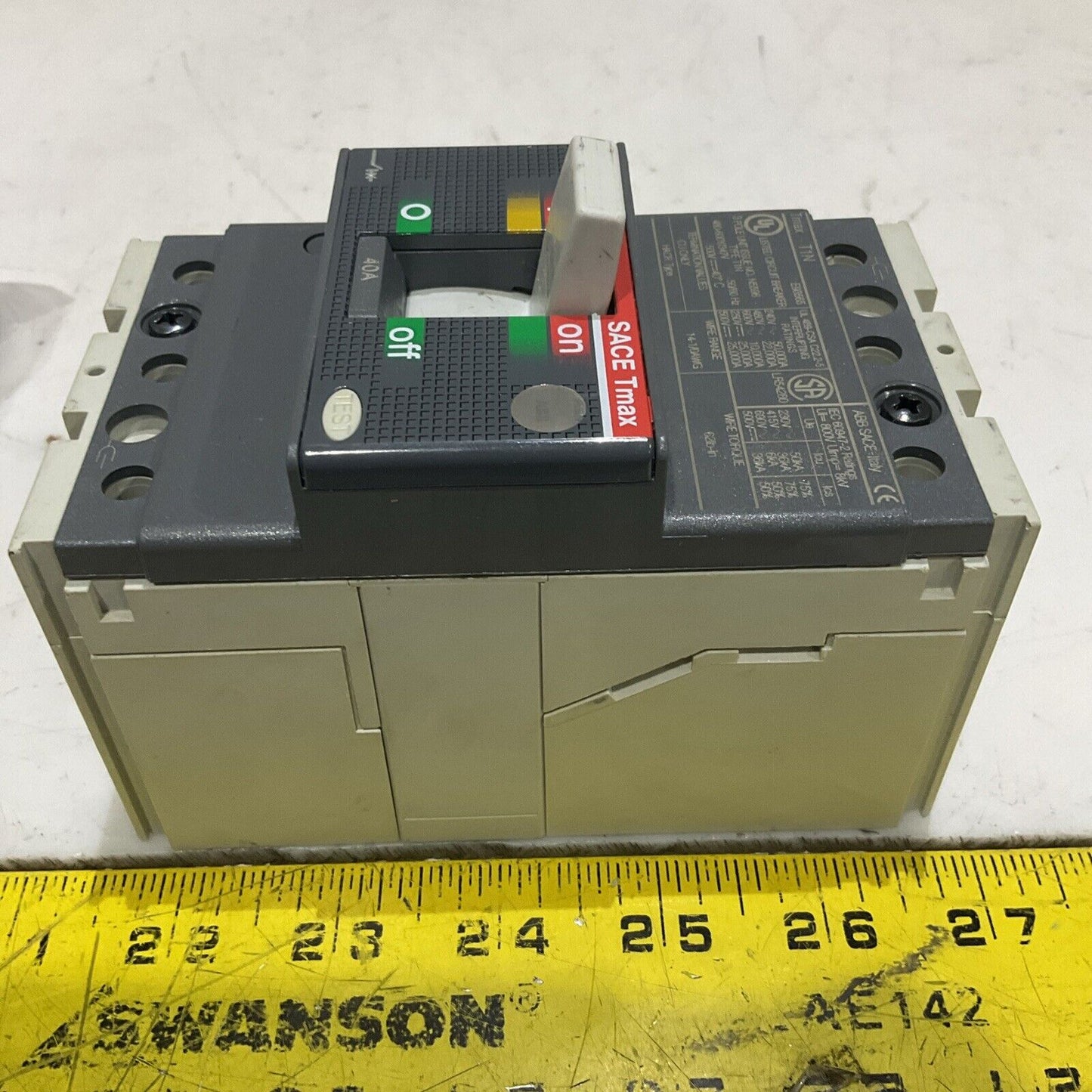 ABB SACE T1N040TL TMAX T1N CIRCUIT BREAKER 40A 3 P 480 VAC TYPE T1N U3S