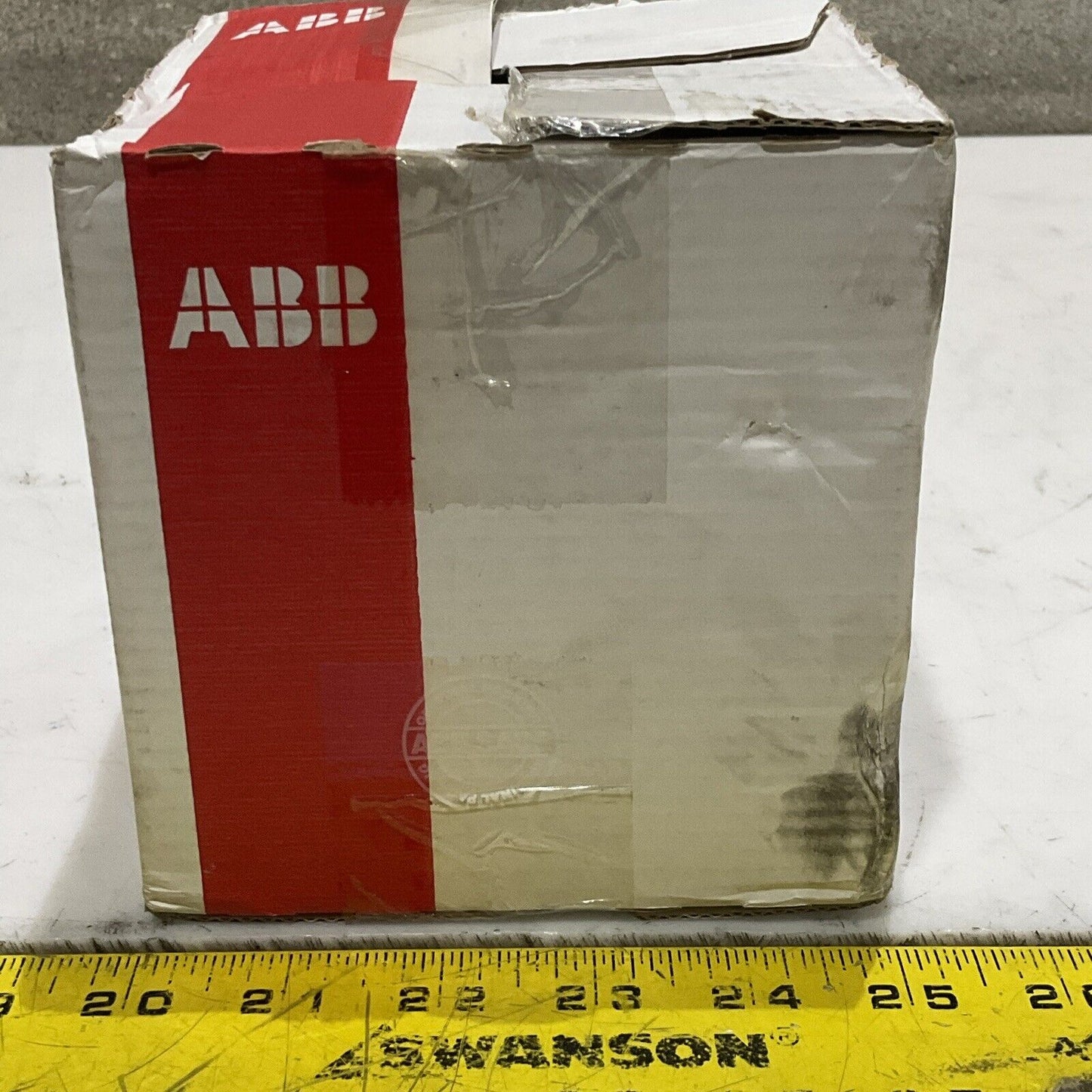 ABB SACE T1N040TL TMAX T1N CIRCUIT BREAKER 40A 3 P 480 VAC TYPE T1N U3S