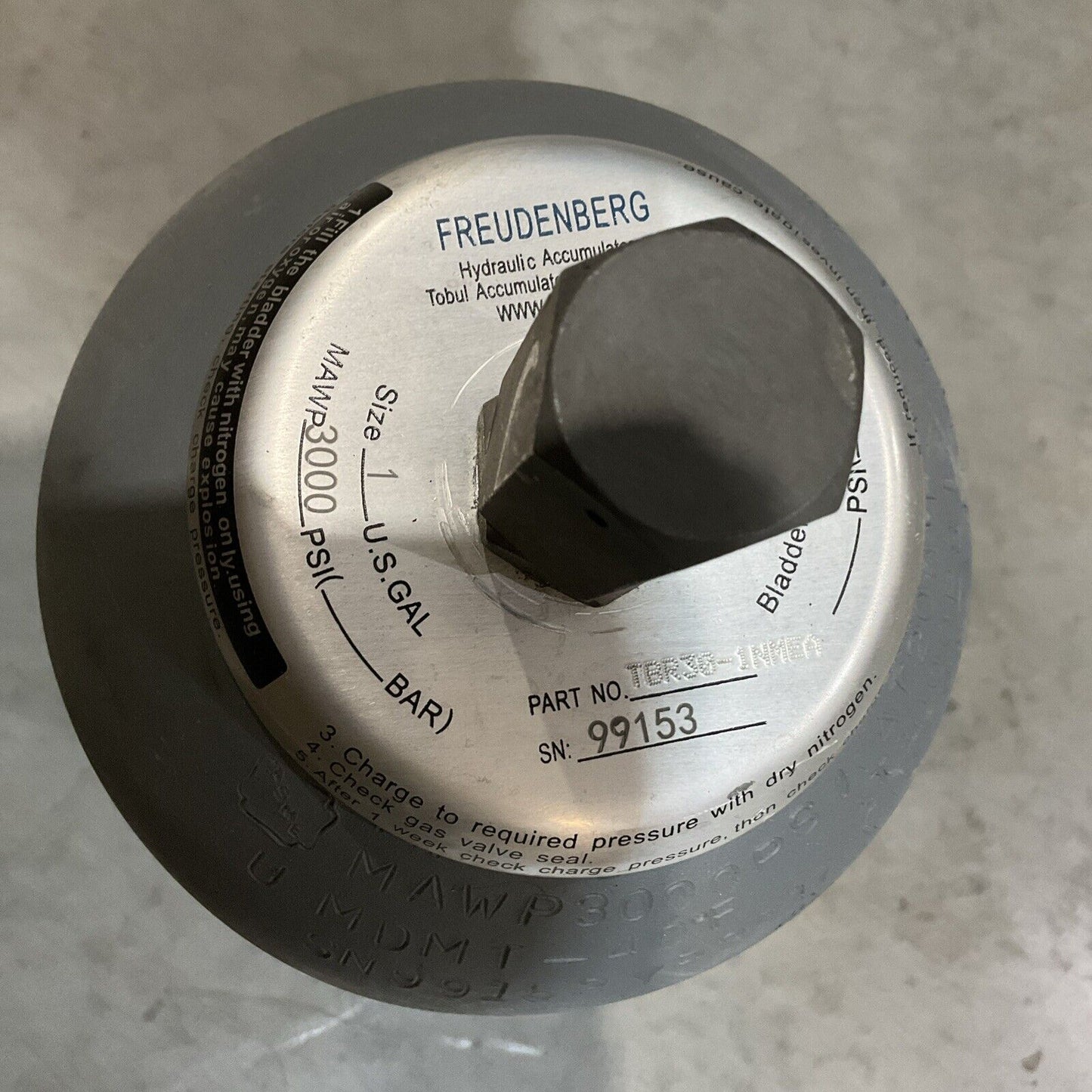 FREUDENBERG   TBR30-1NMEA  HYDRAULIC  ACCUMULATOR   3000PSI  SIZE 1 U.S GAL  U3S