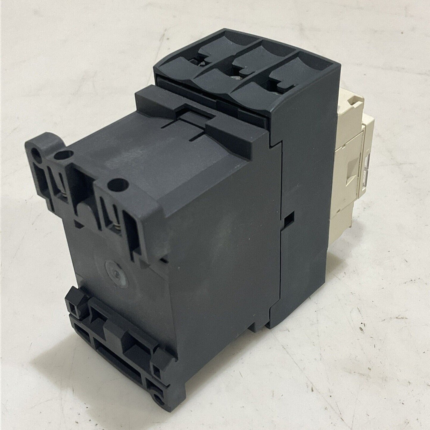 SCHNEIDER ELECTRIC LAD4TBDL LC1D25 CONTACTOR 25A  600V 50/60 HZ U3S