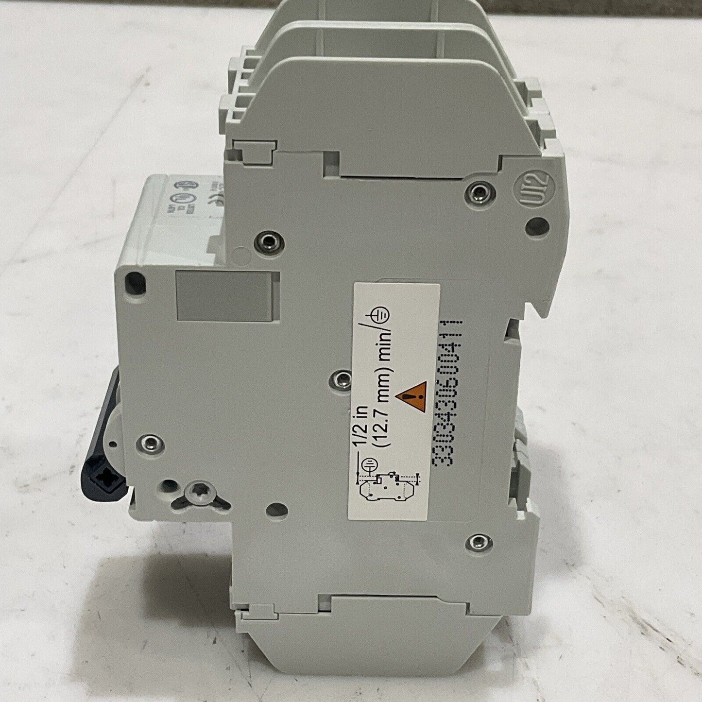 SCHNEIDER ELECTRIC MULTI 9 C60 2P C6A 60141 MINI CIRCUIT BREAKER 240V 125V U3S