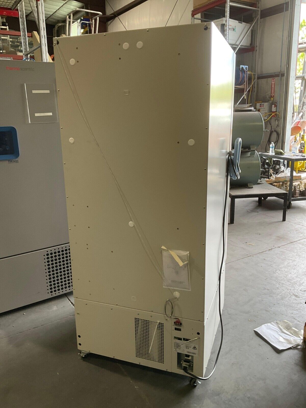 THERMO FISHER SCIENTIFIC FREEZER VWR32040A -40C ULTRA-LOW TEMPERATURE 120V