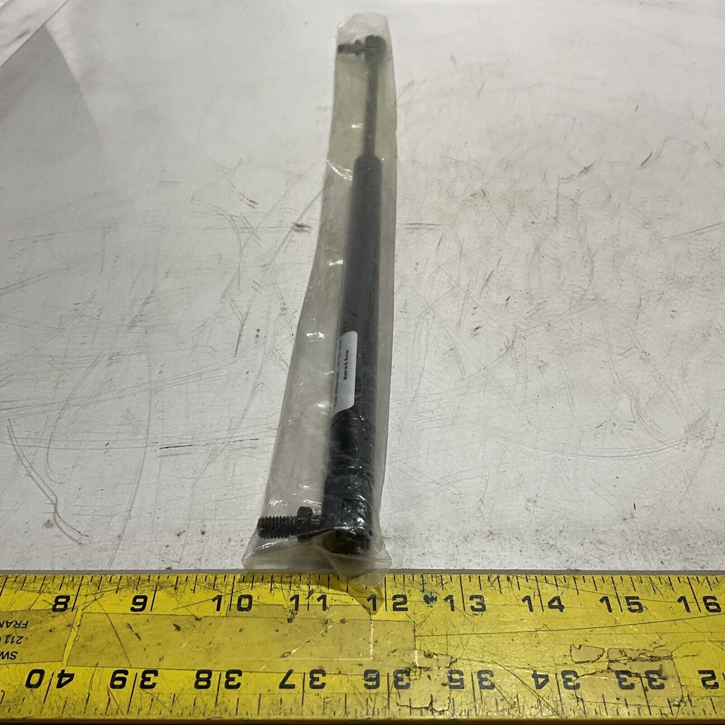 IGS  VOLUMELINE 8AU203468XX0311 5/11  HIGH PRESSURE  GAS SPRING 70LBS FORCE  U3S