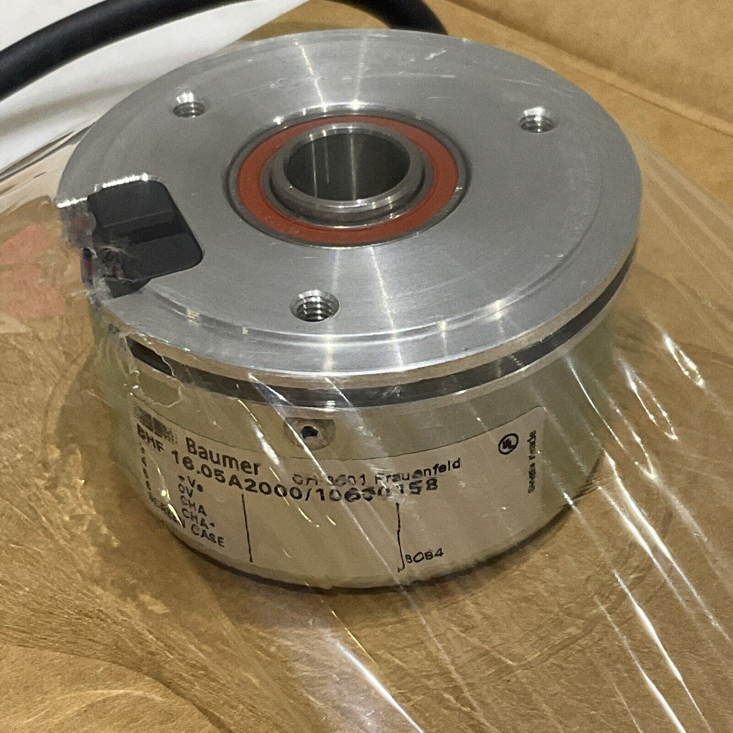 BAUMER BHF 16.05A2000/10600158 CH-8501 INCREMENTAL WIRE ENCODER U3S