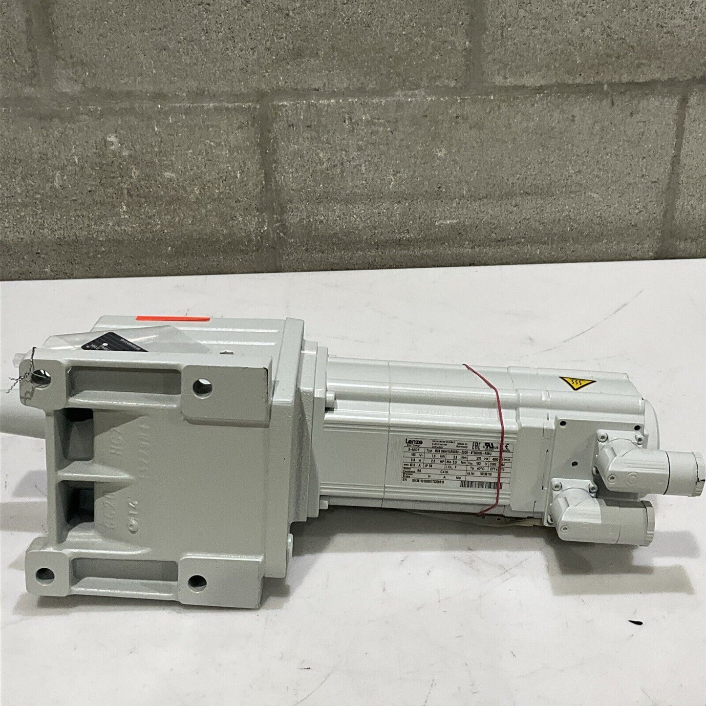 LENZE MCS 09H41LRS0B0-Z0D0-ST5800N-R2SU GST05-2S VBR 09HC41 SERVO MOTOR 160V U3S