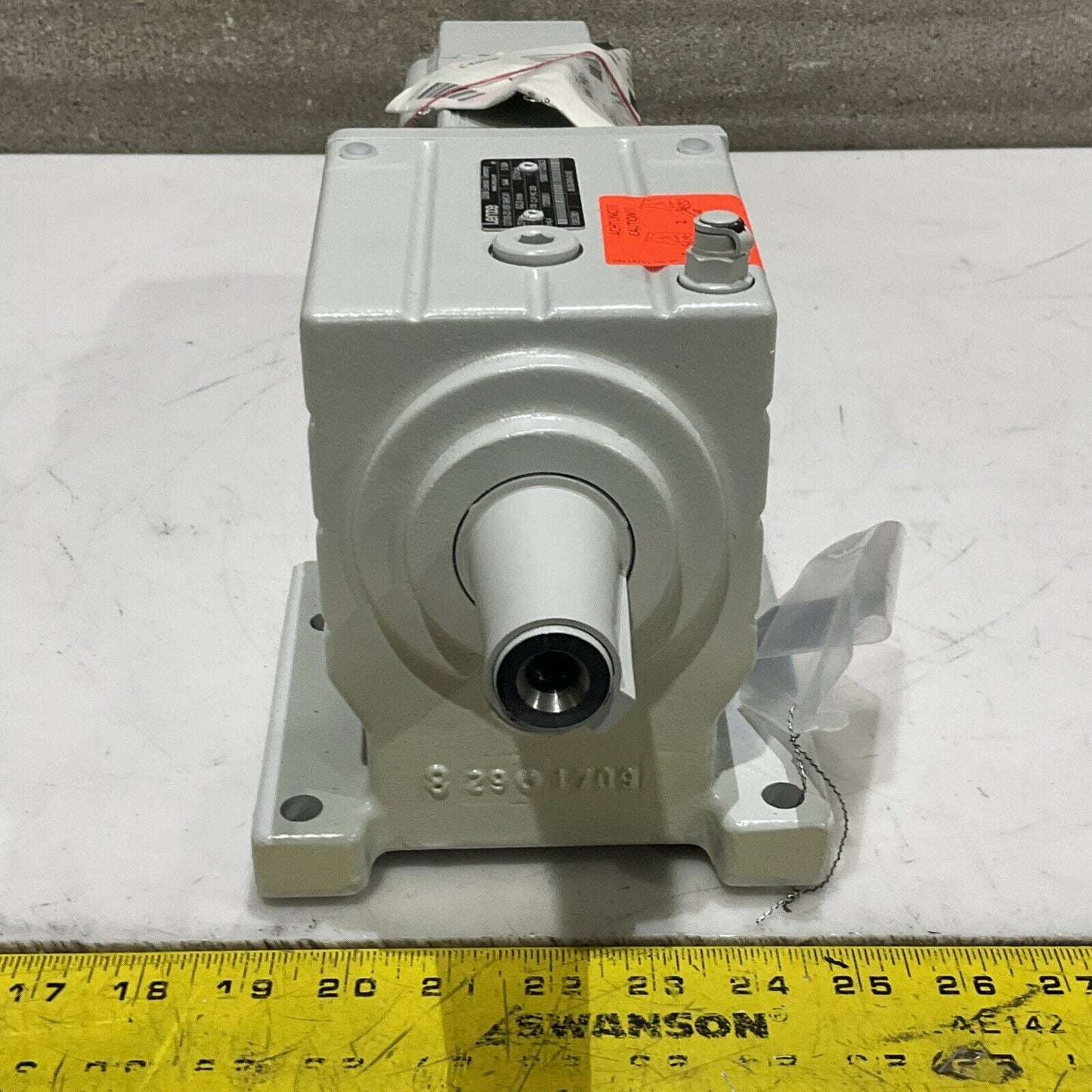 LENZE MCS 09H41LRS0B0-Z0D0-ST5800N-R2SU GST05-2S VBR 09HC41 SERVO MOTOR 160V U3S