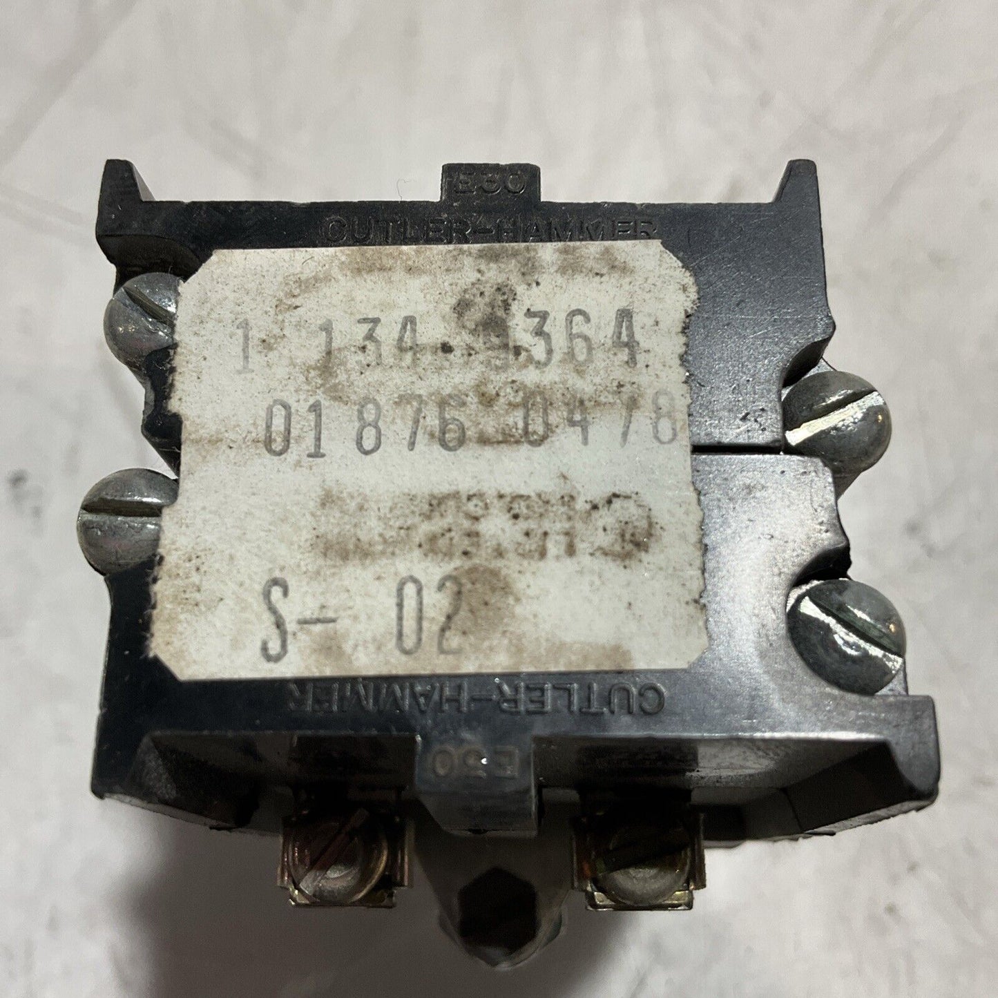 EATON- CUTLER  HAMMER  E30CA   COMPACT  PUSHBUTTON INDICATING LIGTH U3S