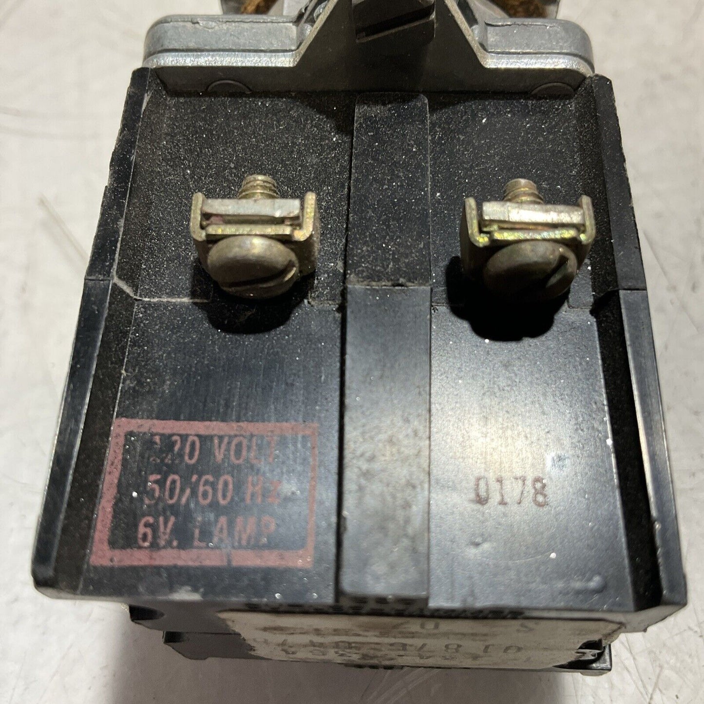 EATON- CUTLER  HAMMER  E30CA   COMPACT  PUSHBUTTON INDICATING LIGTH U3S