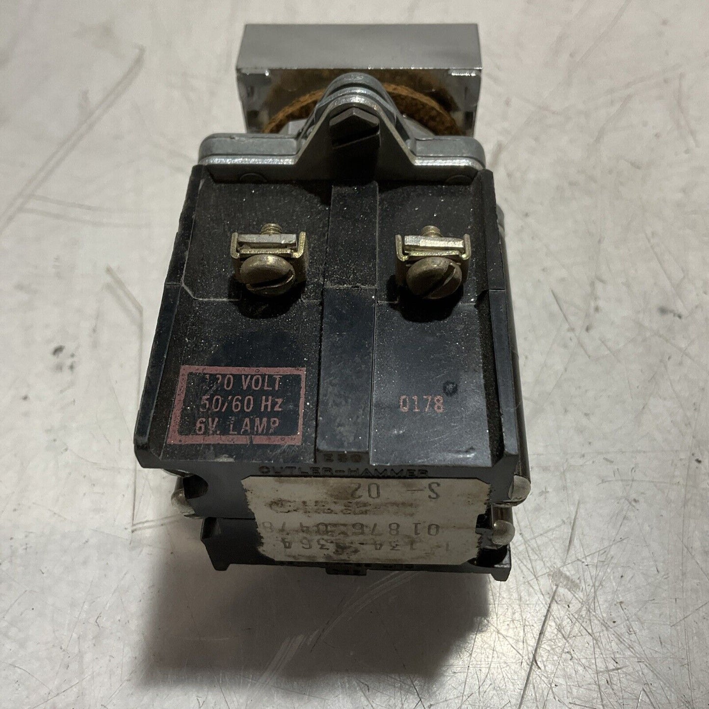 EATON- CUTLER  HAMMER  E30CA   COMPACT  PUSHBUTTON INDICATING LIGTH U3S