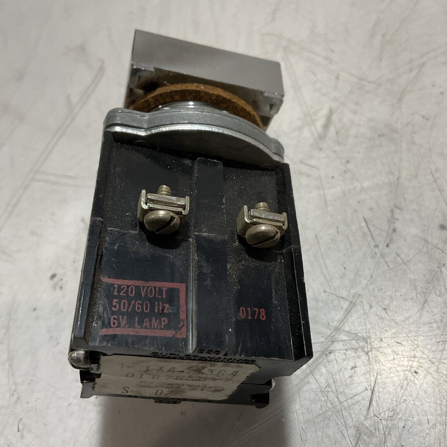 EATON- CUTLER  HAMMER  E30CA   COMPACT  PUSHBUTTON INDICATING LIGTH U3S