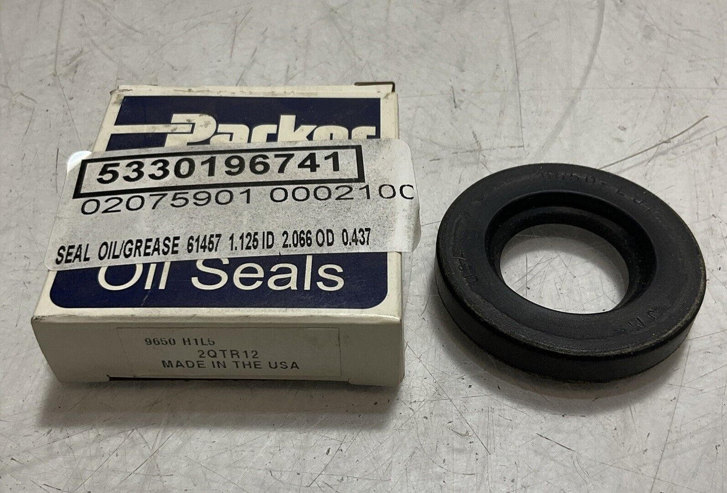 PARKER  2QTR12   CLIPPER OIL SEALS  LOT  OF 4 U3S