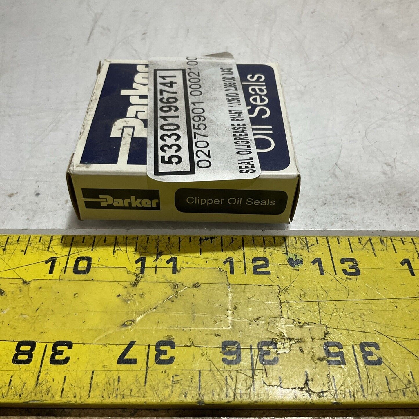 PARKER  2QTR12   CLIPPER OIL SEALS  LOT  OF 4 U3S