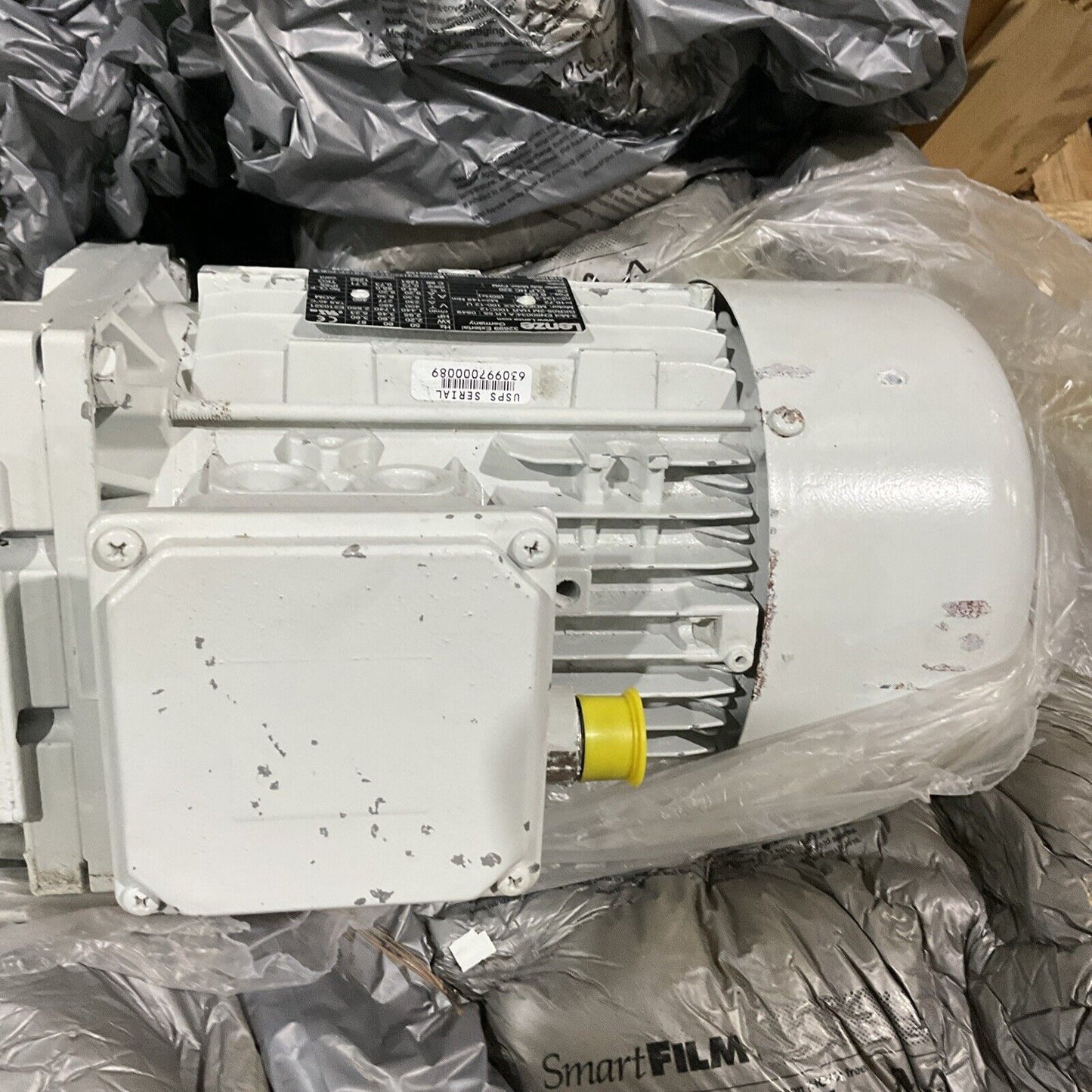 LENZE  GKR05-2MHAR10012 GEARMOTOR   U3S