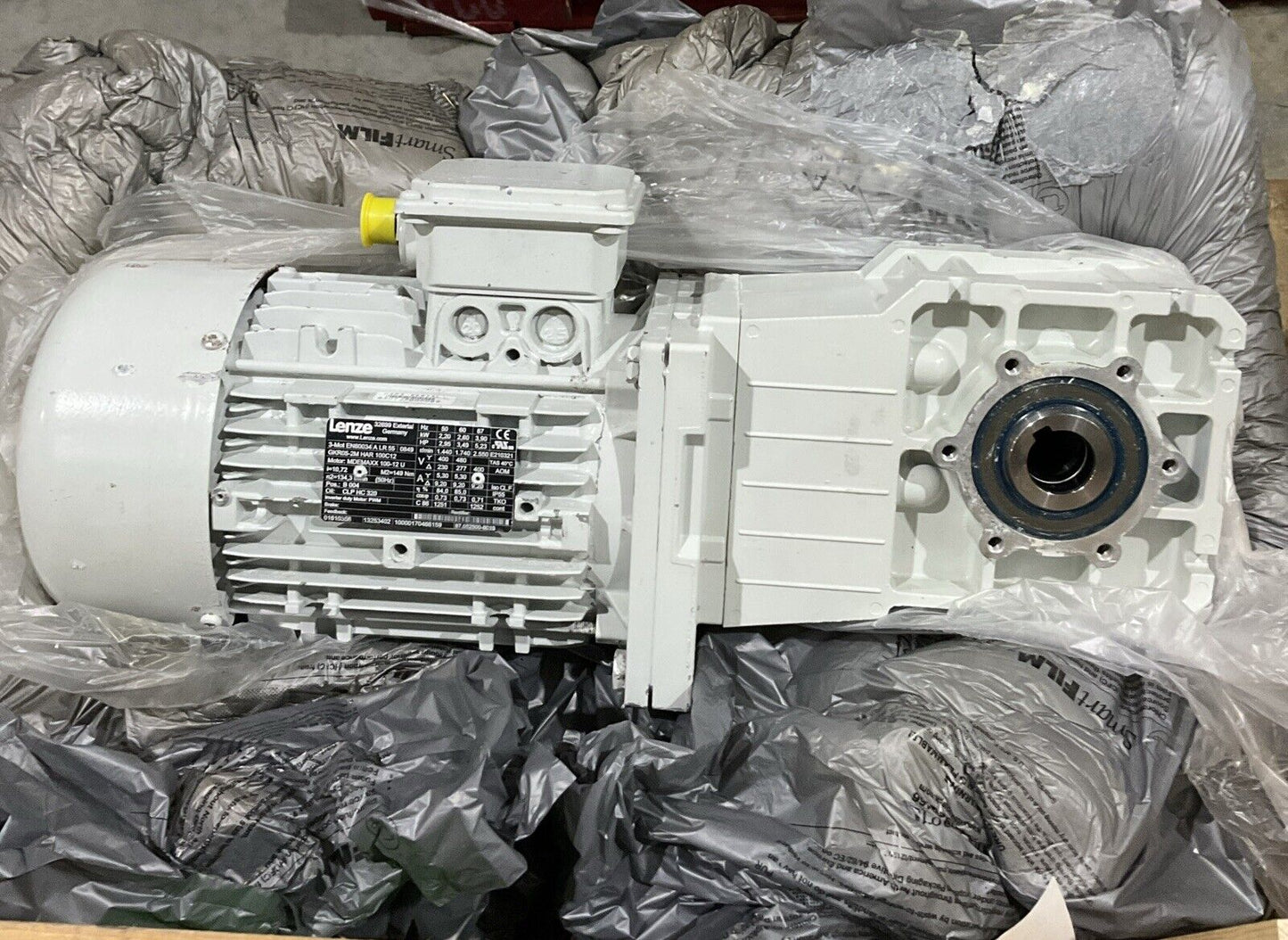 LENZE  GKR05-2MHAR10012 GEARMOTOR   U3S