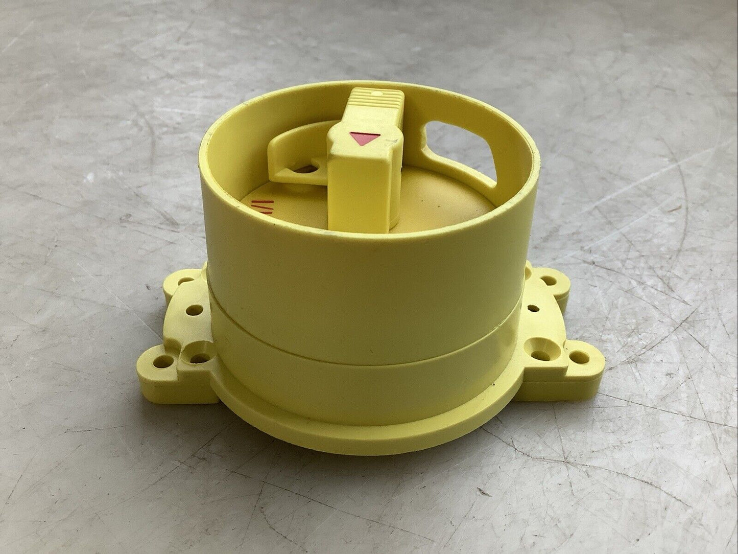 EATON HRGCC3S YELLOW SHROUDED ROTARY HANDLE FOR BREAKER SWITCH U3S