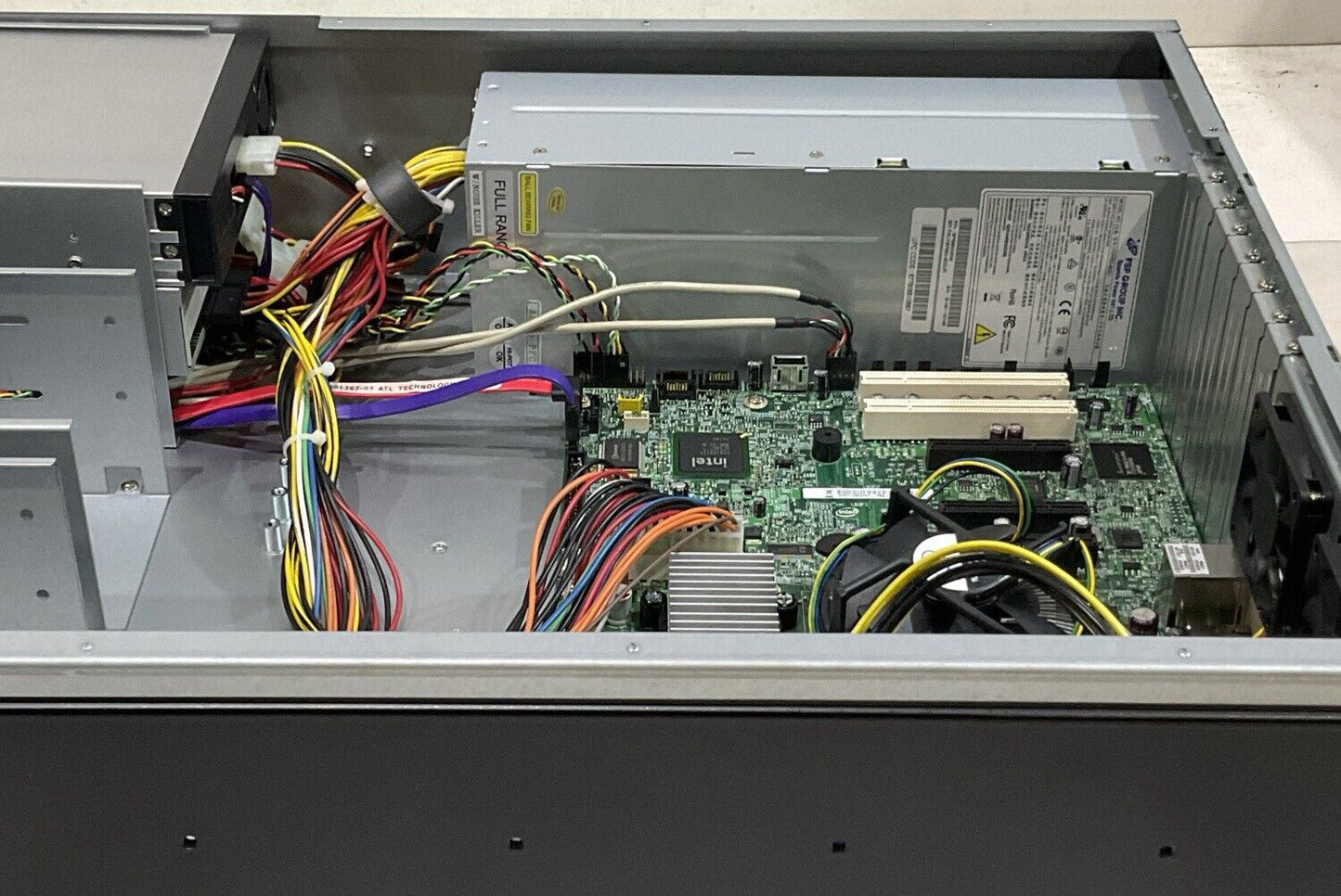 MSI MICROLAN 66.1031.071-01 INTEL RACKMOUNT XEON SERVER U3S