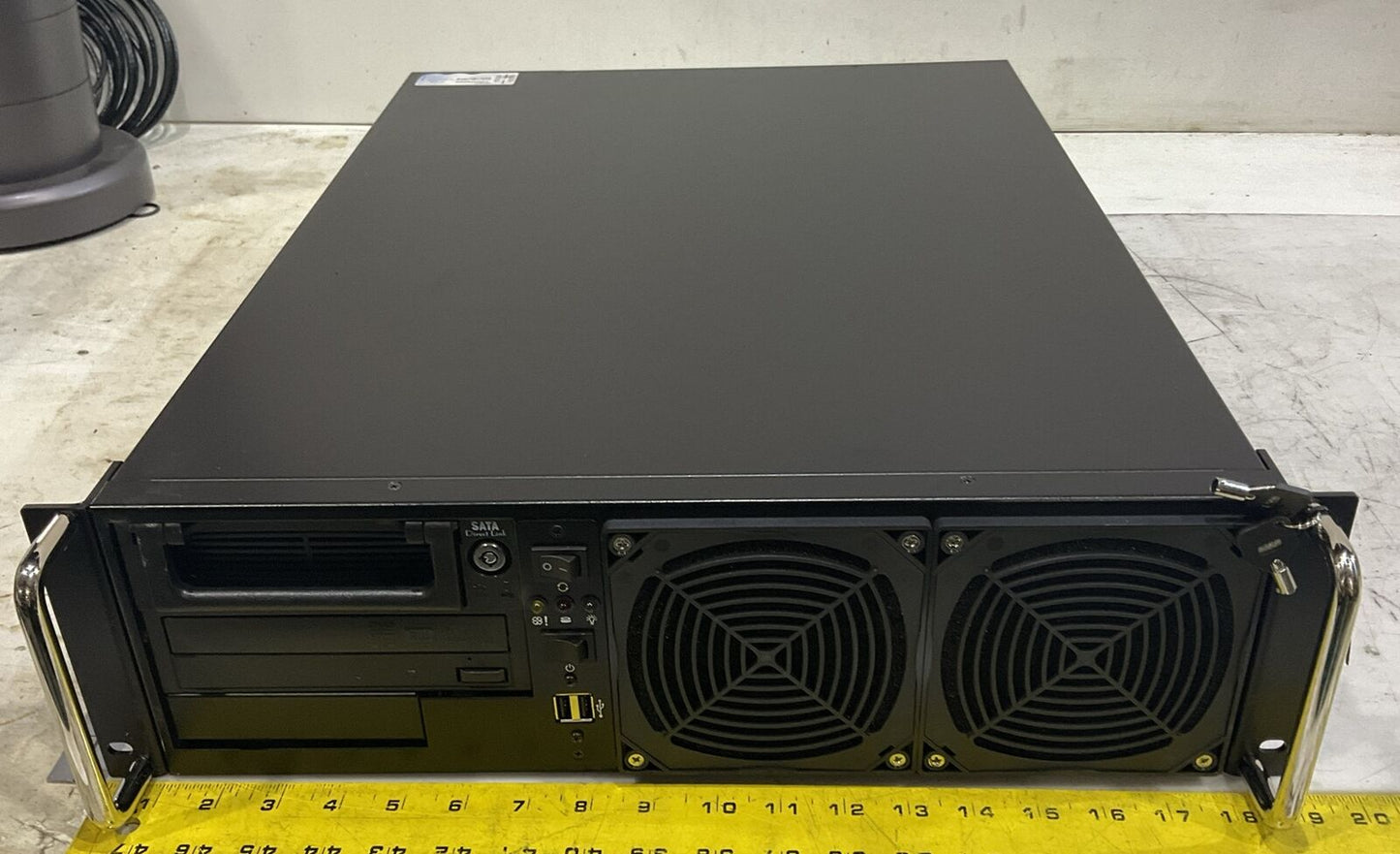 MSI MICROLAN 66.1031.071-01 INTEL RACKMOUNT XEON SERVER U3S